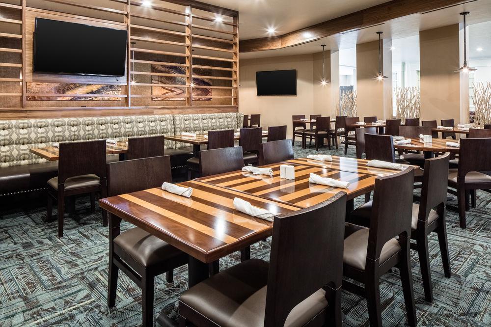 Delta Hotels By Marriott Helena Colonial エクステリア 写真