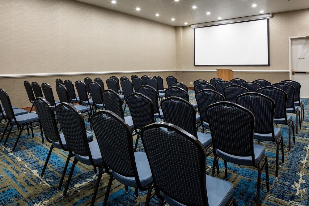 Delta Hotels By Marriott Helena Colonial エクステリア 写真
