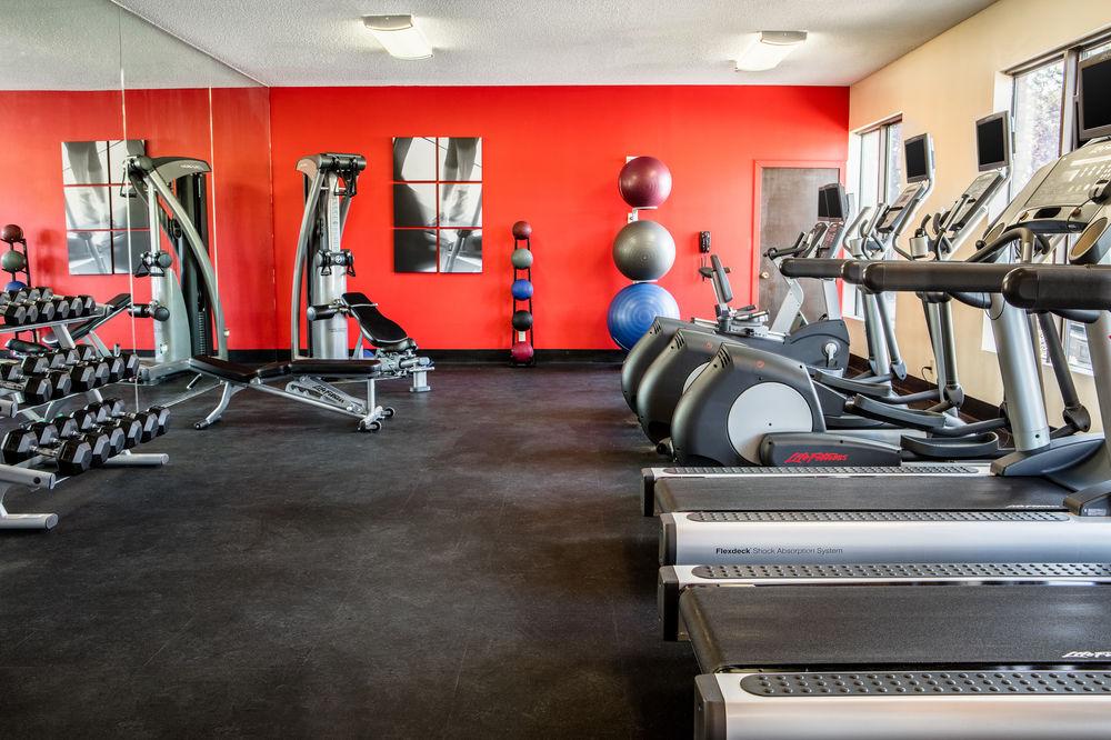 Delta Hotels By Marriott Helena Colonial エクステリア 写真