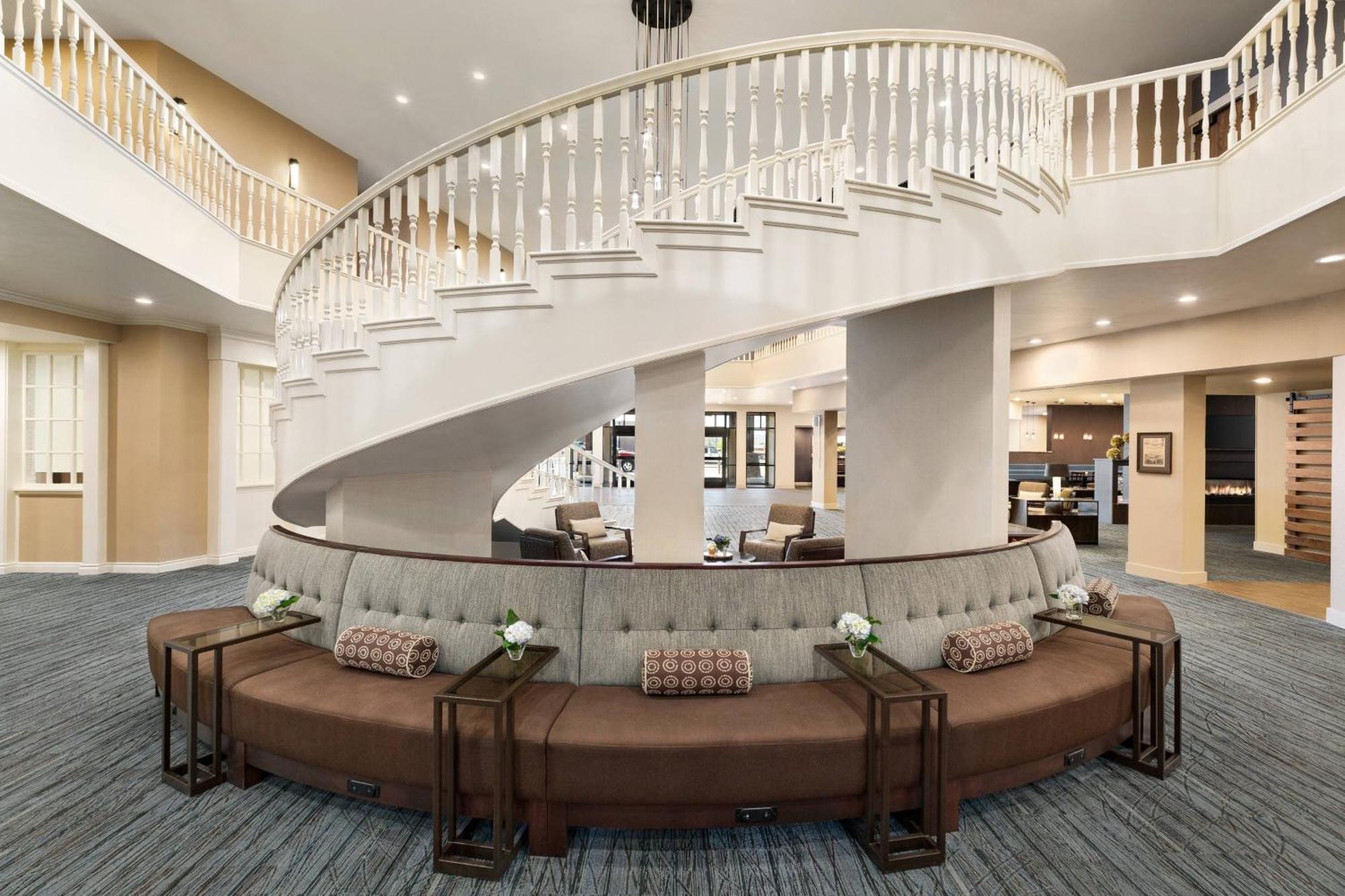 Delta Hotels By Marriott Helena Colonial エクステリア 写真