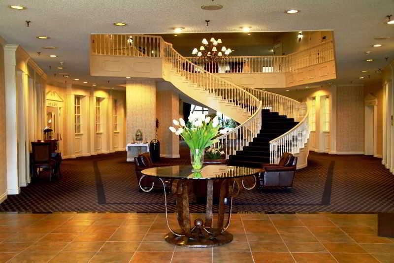 Delta Hotels By Marriott Helena Colonial エクステリア 写真