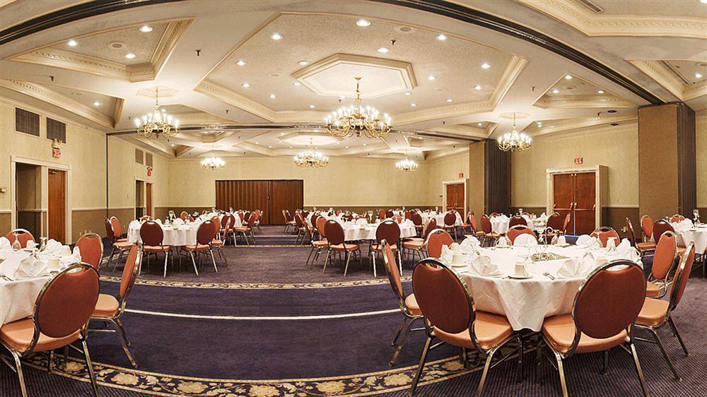 Delta Hotels By Marriott Helena Colonial エクステリア 写真