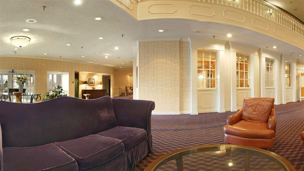 Delta Hotels By Marriott Helena Colonial エクステリア 写真